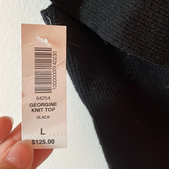 ARITZIA- Wilfred Georgine Knit Top - Picture 3 of 3